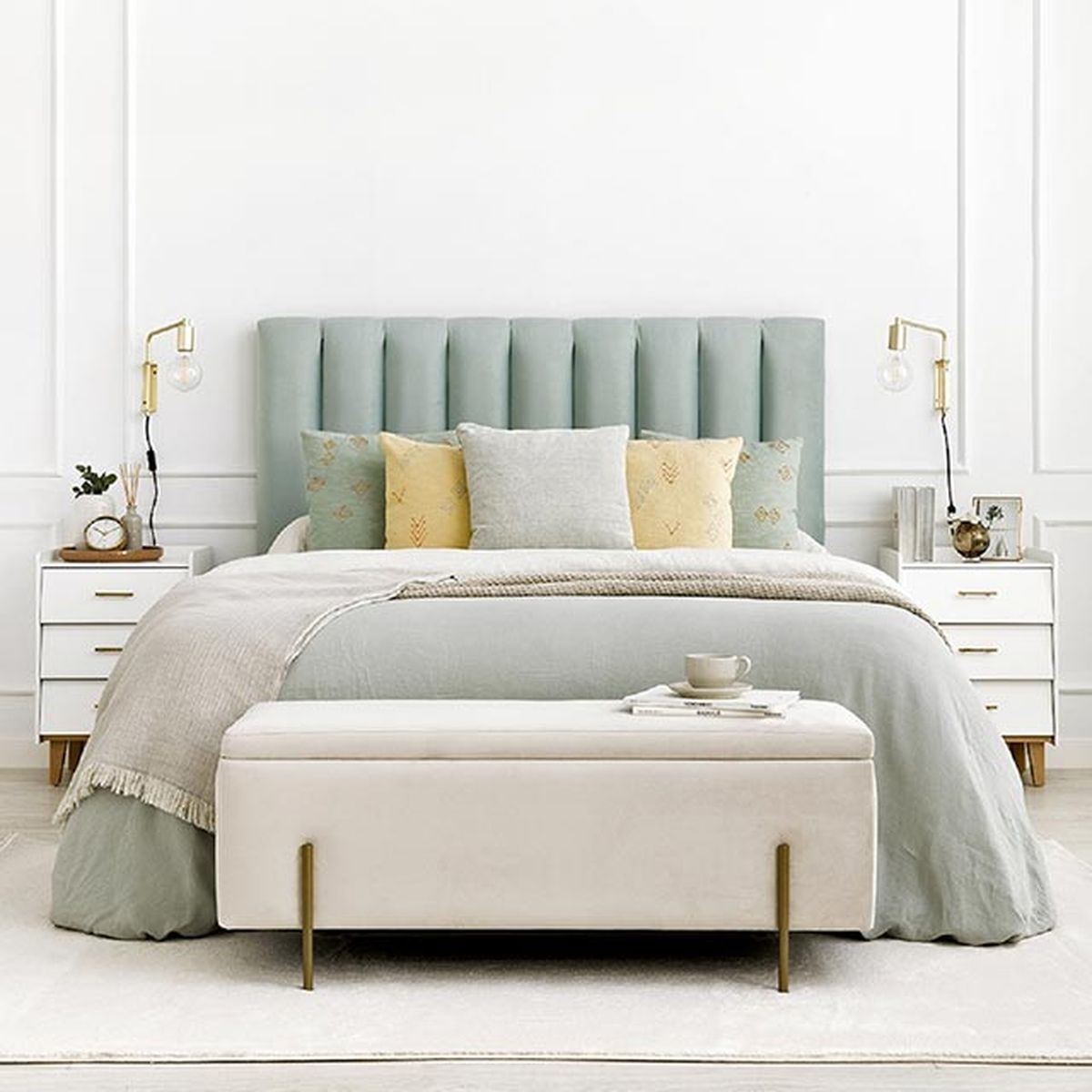 Ideas originales para decorar el pie de cama del dormitorio 4