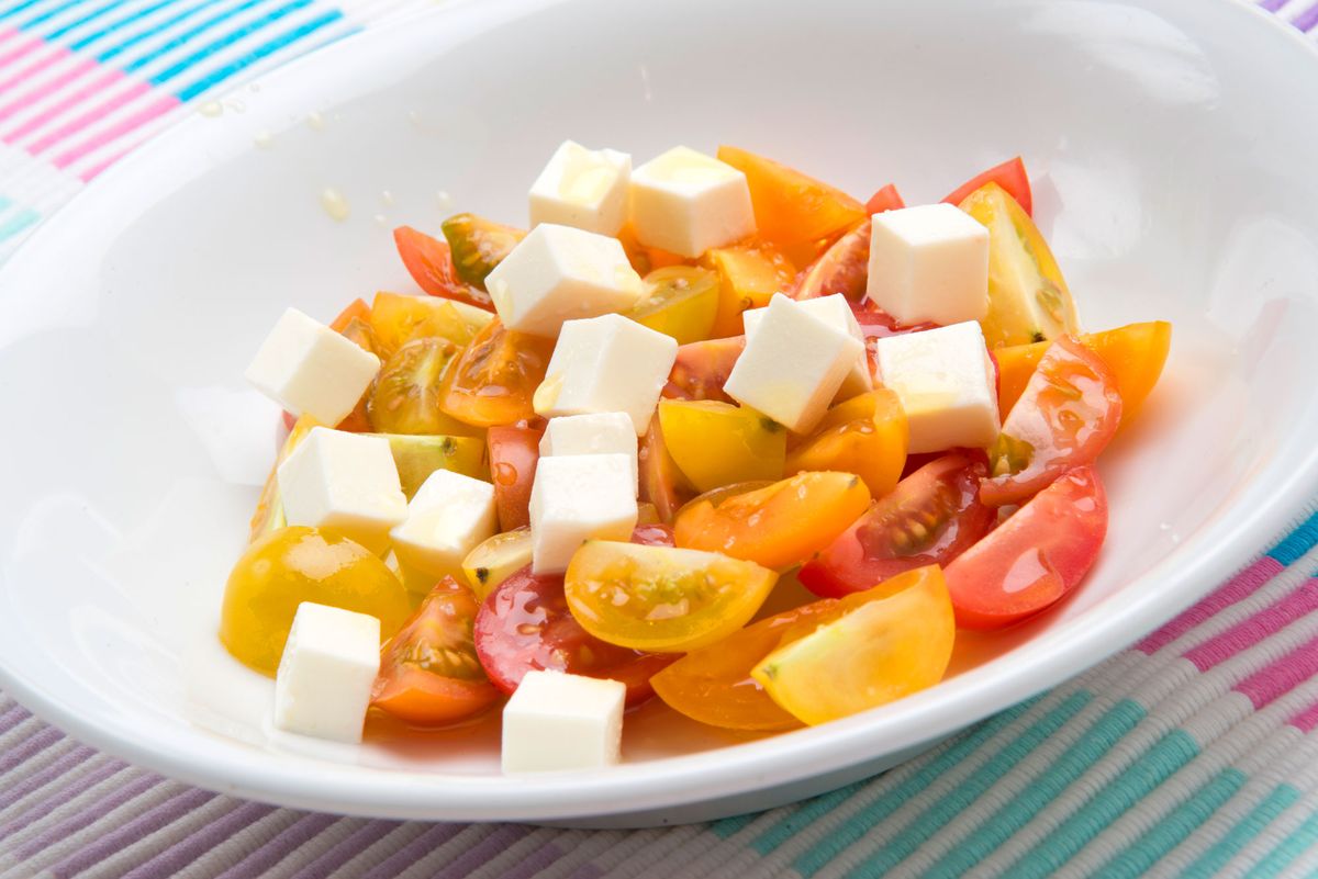 5690 2 Ensalada de tomates de colores y queso fresco xl
