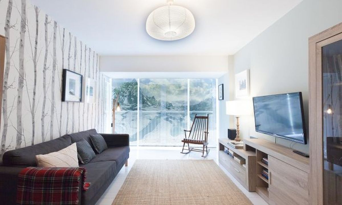 deco734 salon amplio en la montana despues 1 668x400x80xX[1]