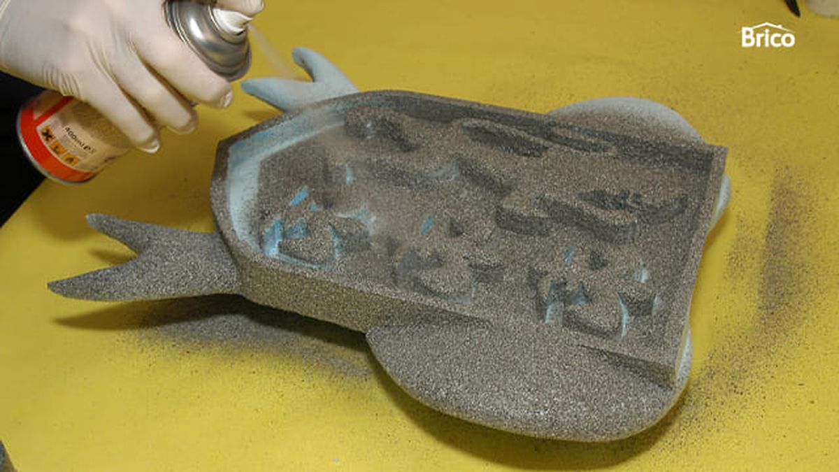 Brico 276 Escudo heraldico paso11