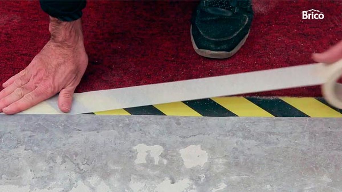 Sellador transparente de poliuretano para suelo de mortero paso 2