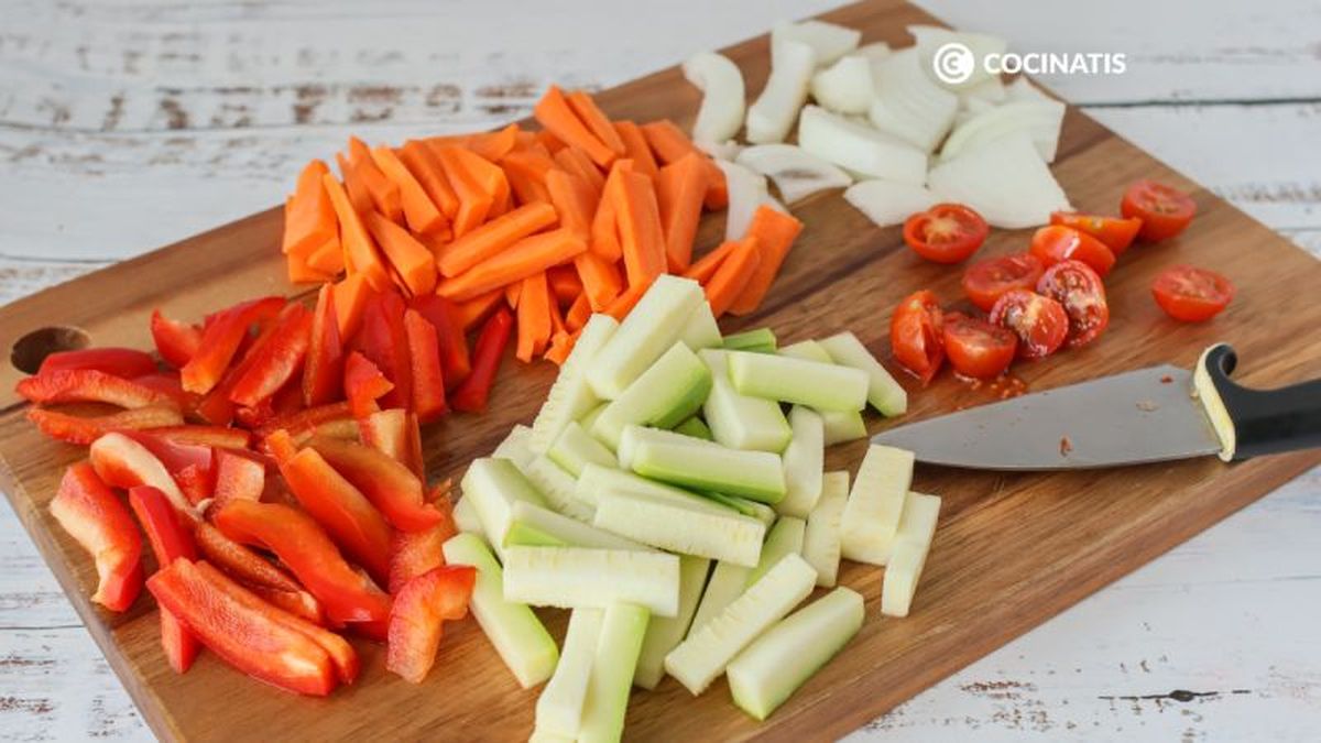 Cortamos las verduras en bastones