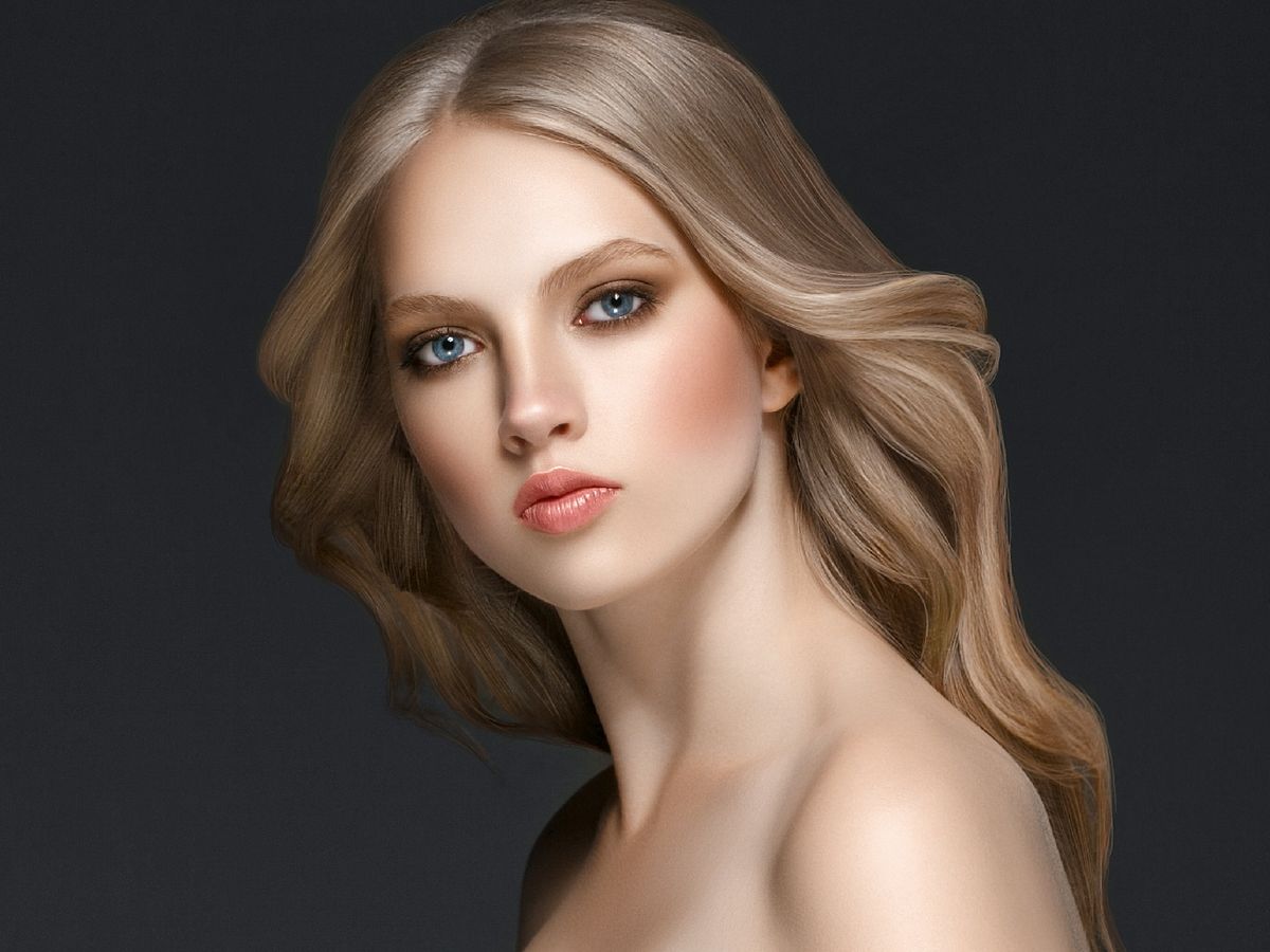 Mechas en cabello rubio