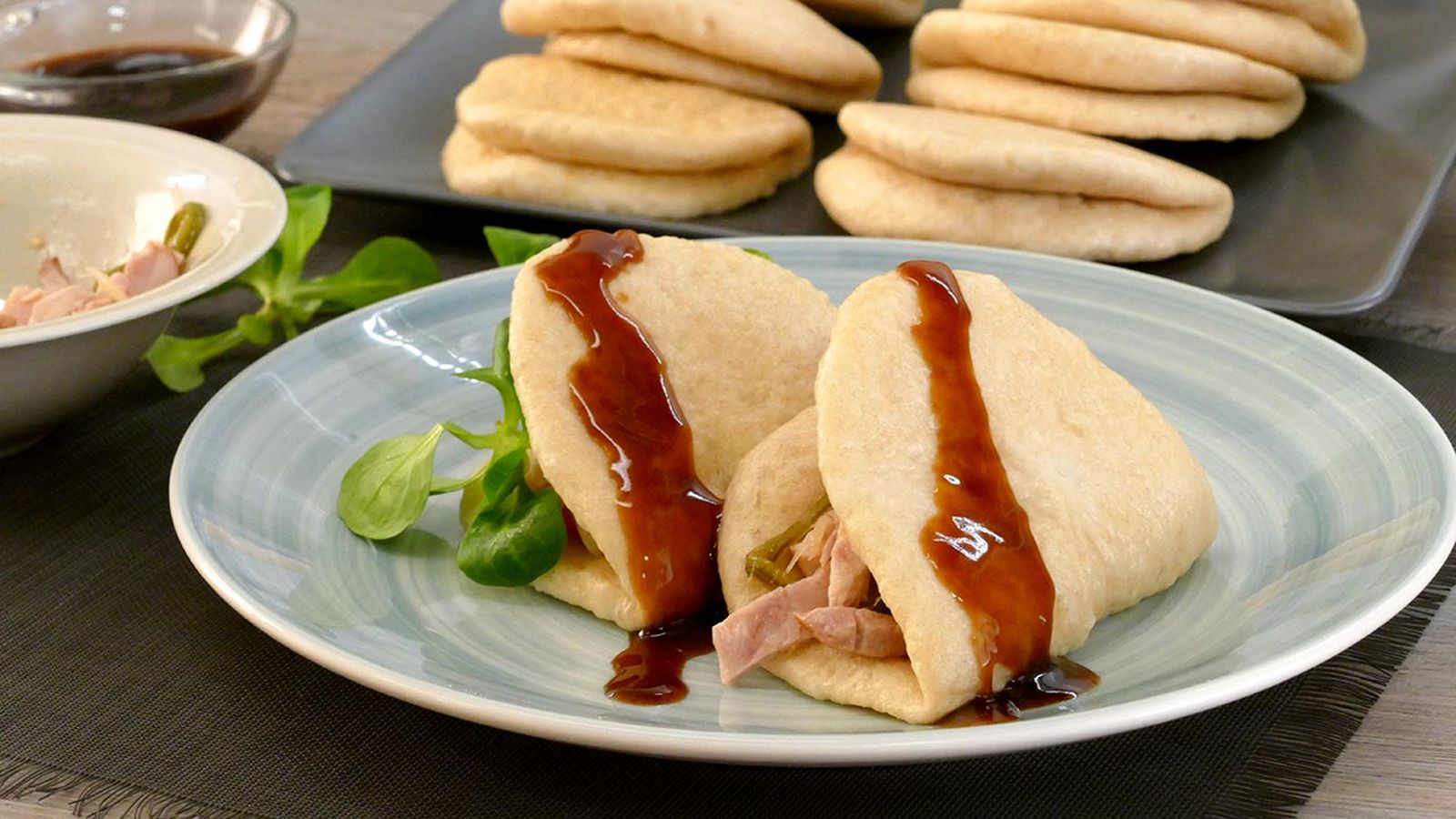 Receta de pan bao, bollitos de pan asiáticos al vapor