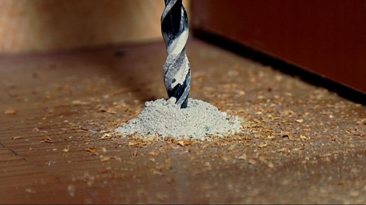 Instalar una caja fuerte en un armario paso 2