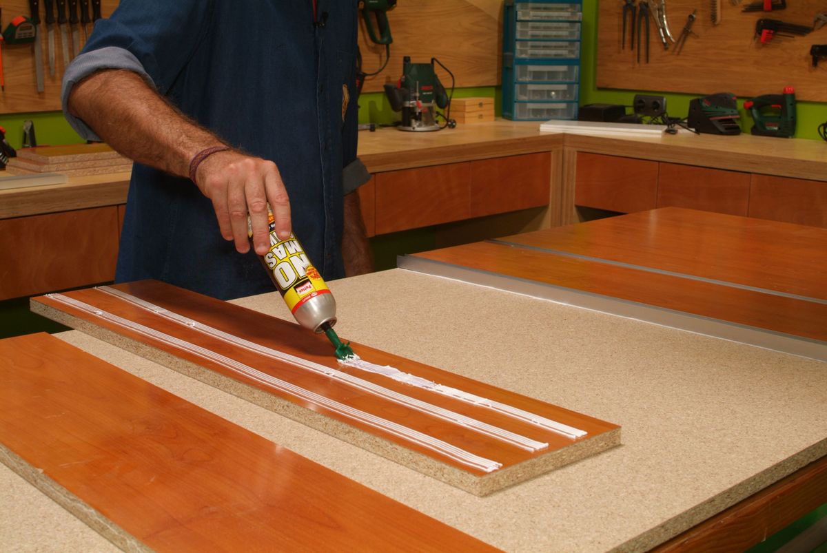 Estantería con baldas móviles paso 6