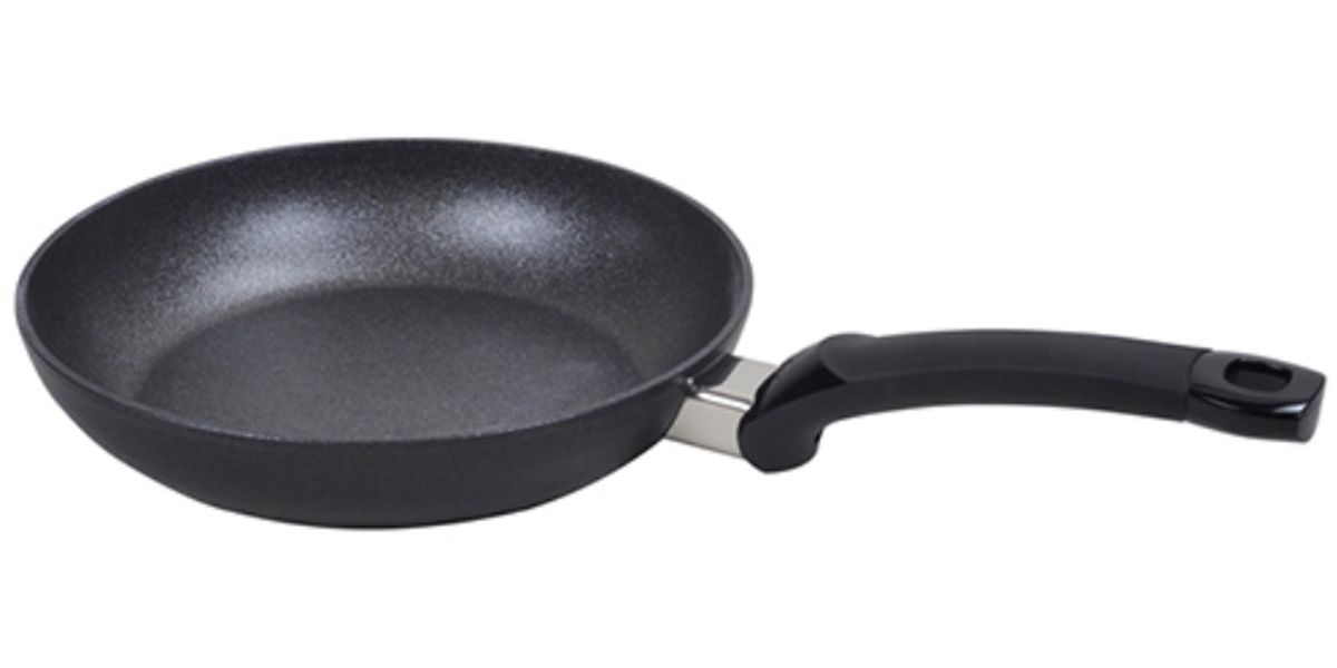 Con recubrimiento cerámico y mango ergonómico