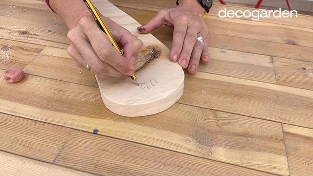 como hacer cuadro madera pared paso 5