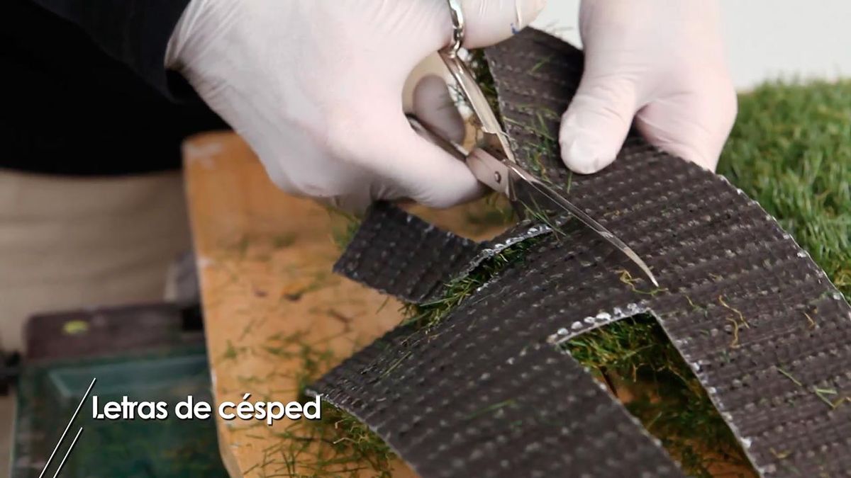 Como hacer letras decorativas con cesped artificial paso 4