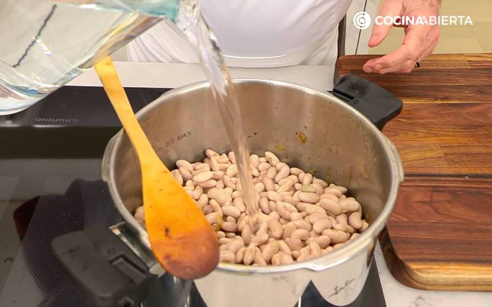 La alubia canela destaca por su cocción rápida