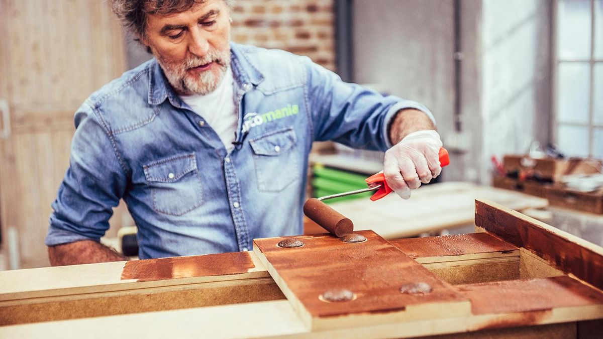 brico 1015 columna industrial luminosa paso 7