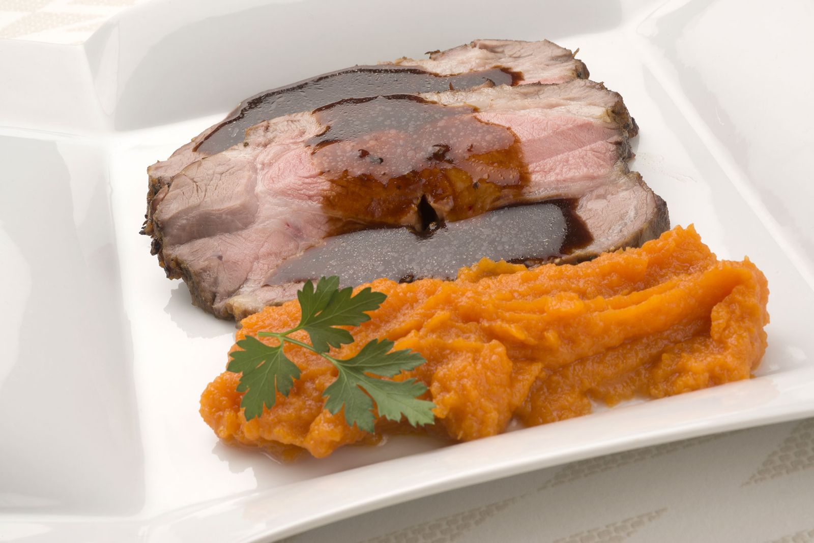 6105 1 Cabezada de cerdo asado con pure de boniato xl