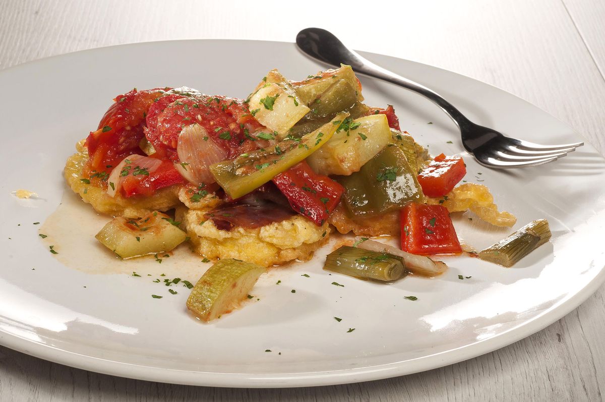 1868 Pisto con calabacin rebozado (1052) xl