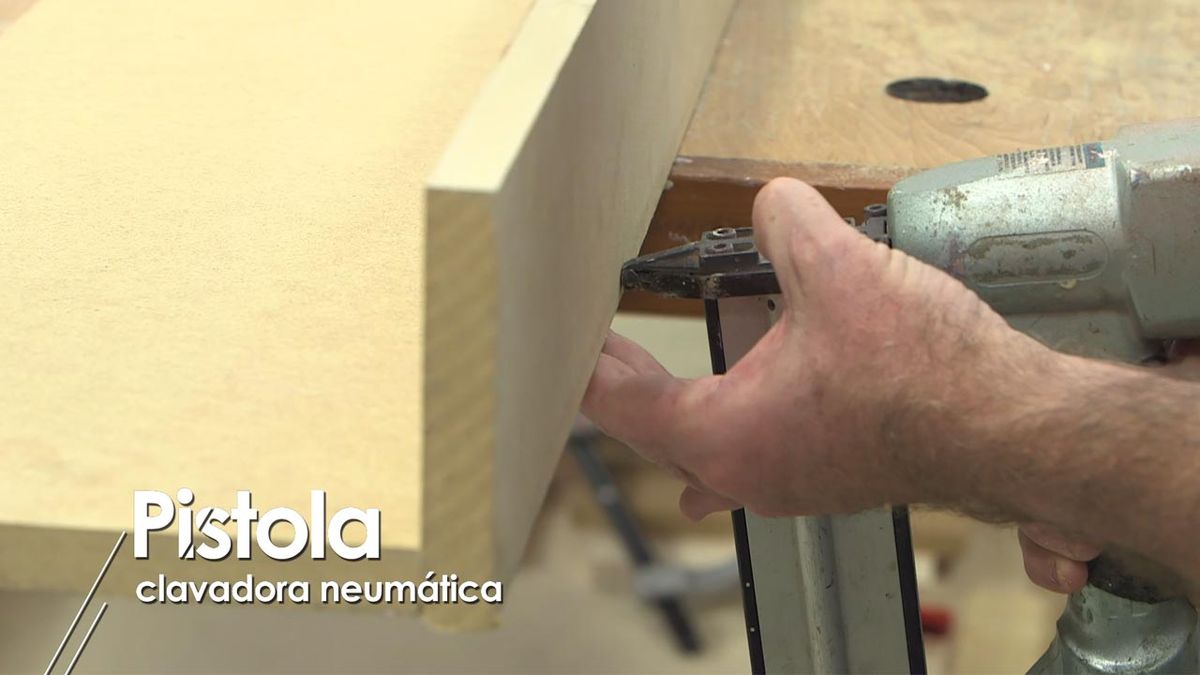 brico 1015 columna industrial luminosa paso 3