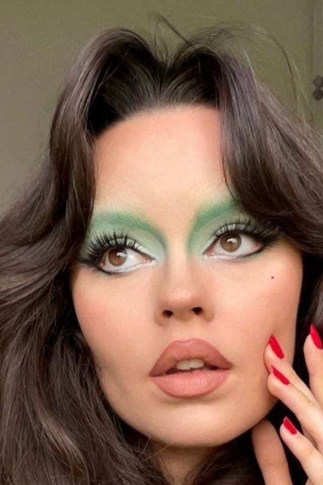 delinear labios bratz