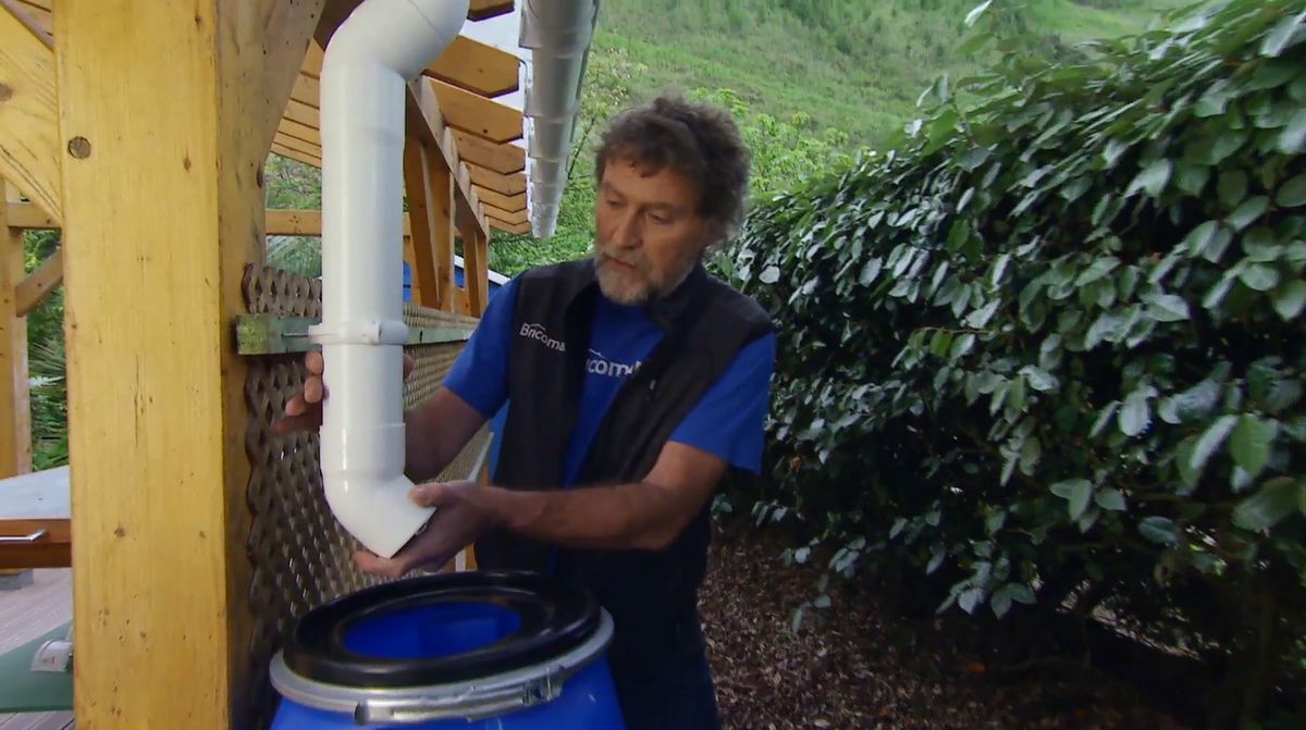 Canalón para aprovechar aguas pluviales paso 10