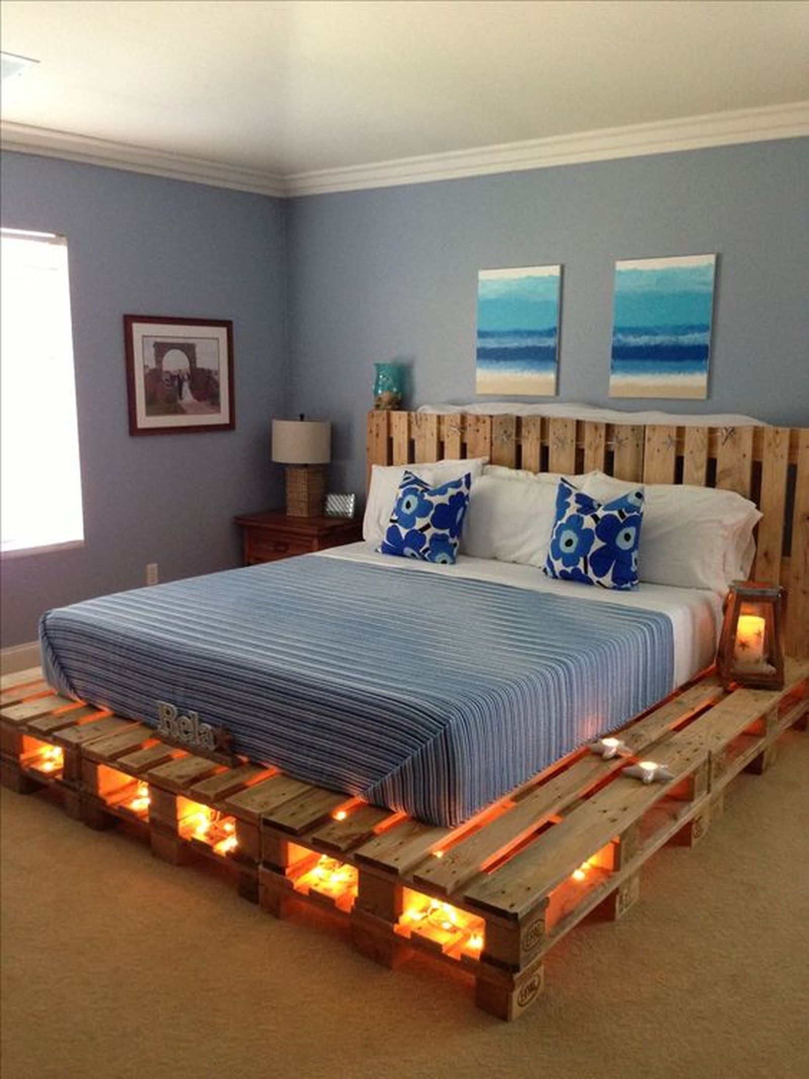 cama palets luces