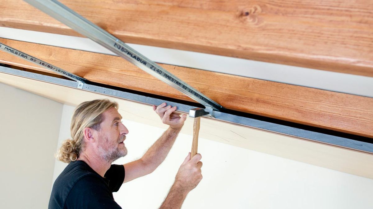 Bricomanía   Aislar techo con paneles decorativos 5