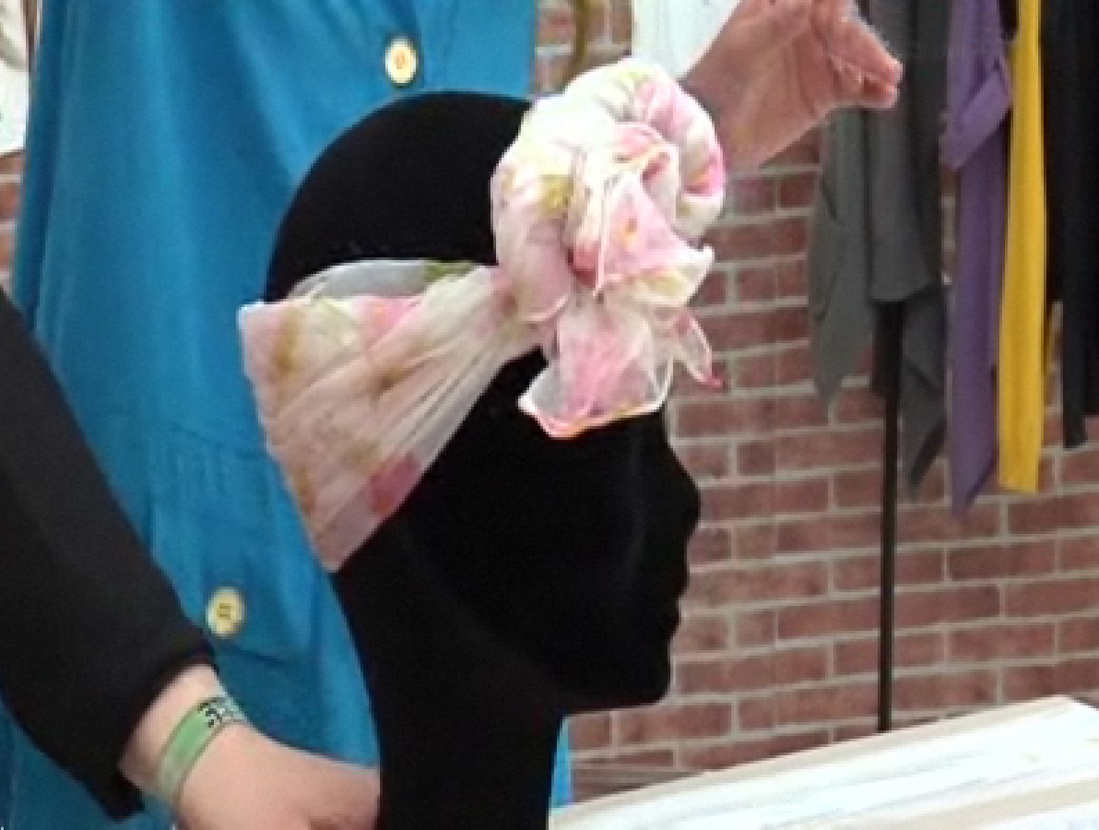 Pañuelo con rosetón para la cabeza