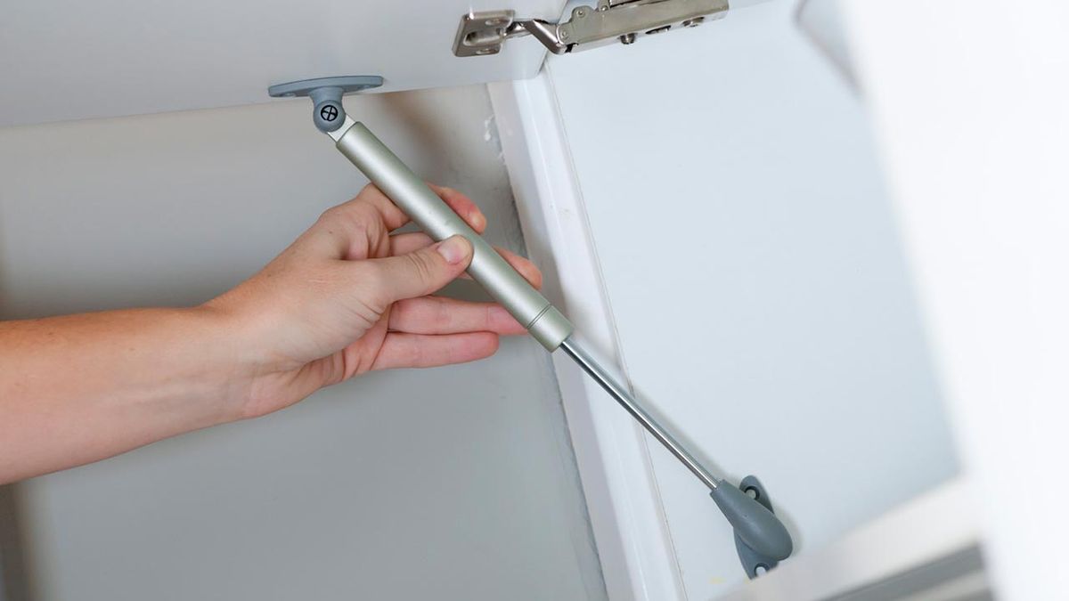 Bricomania 681 Hidraulico para puerta p1