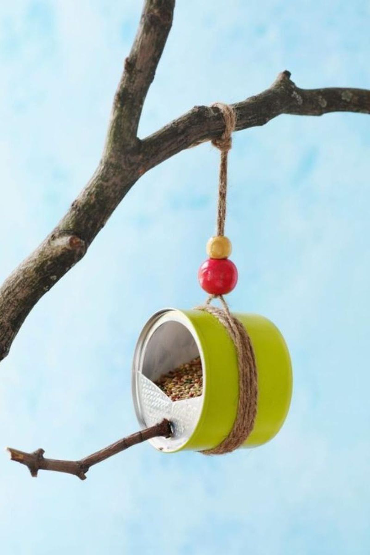 ideas reutilizar lata comedero pajaro