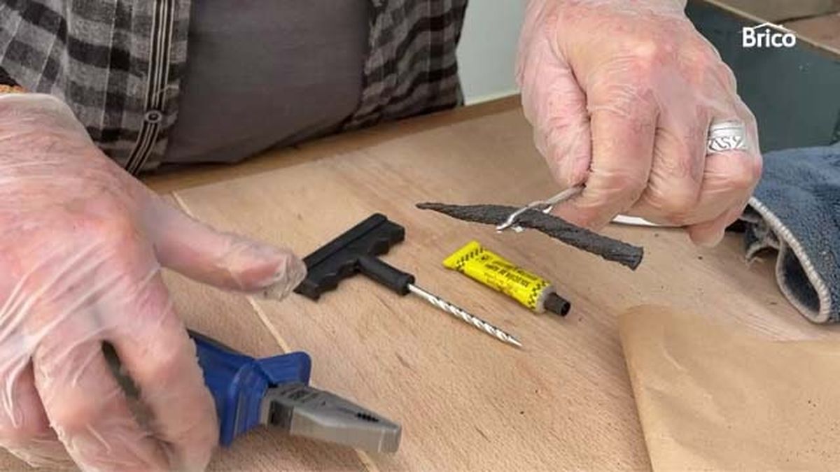 como arreglar pinchazo rueda coche p7