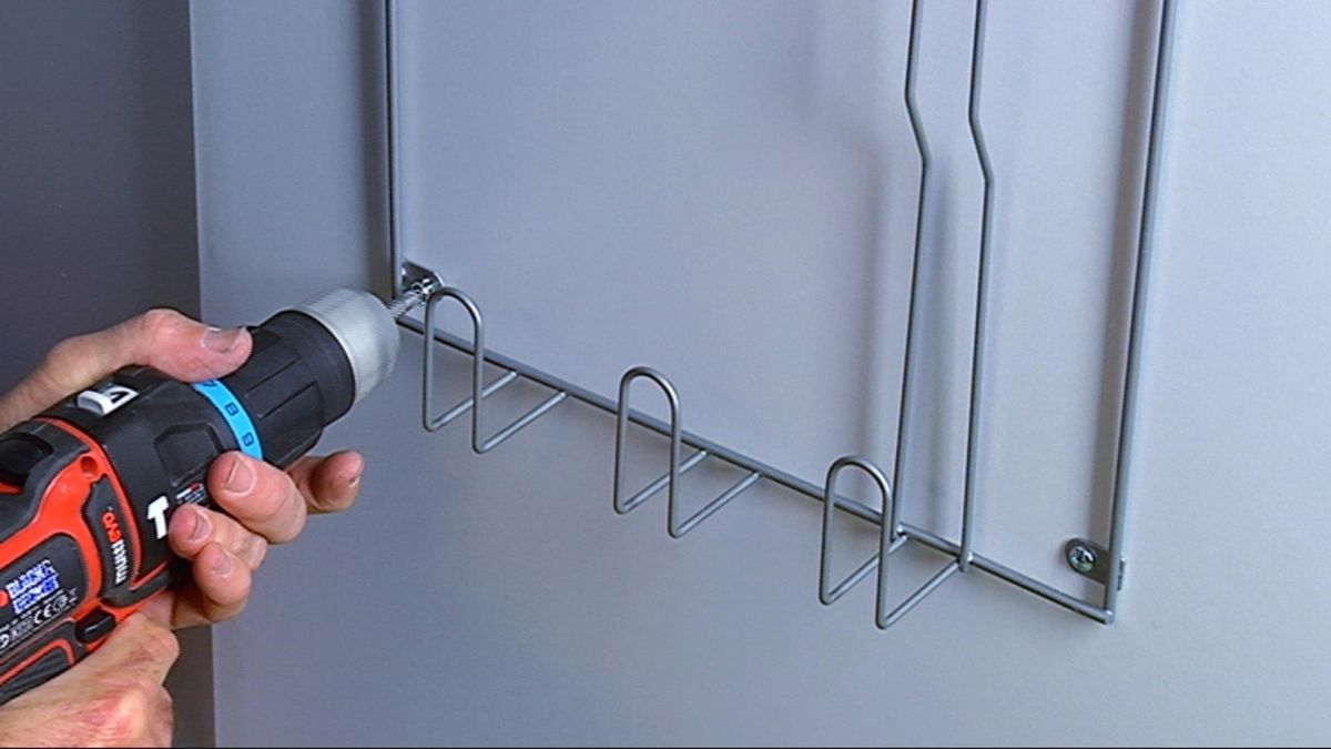 Soporte para accesorios de aspirador paso 2