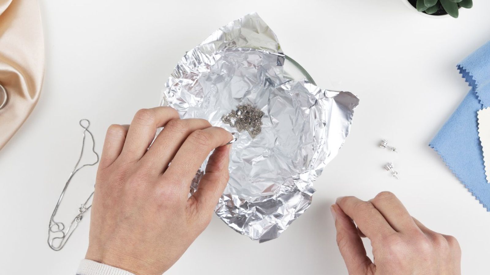 como limpiar la plata facilmente paso uno