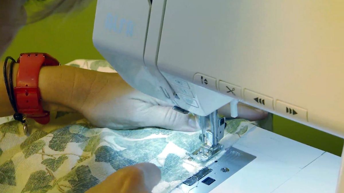 Decorar un rincón de costura en casa paso 4