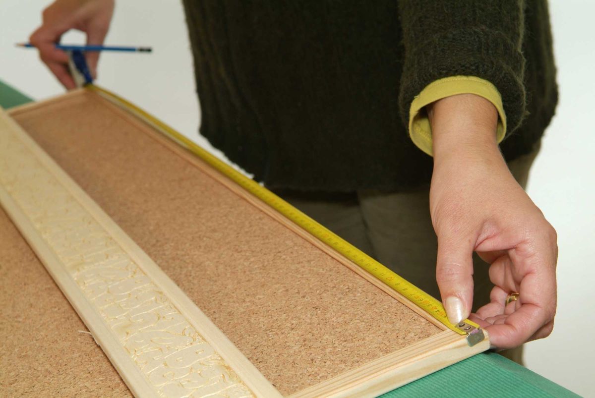 Enmarcar un panel de corcho paso 1