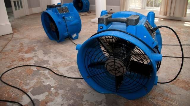 como limpiar casa tras inundacion reducir niveles de humedad
