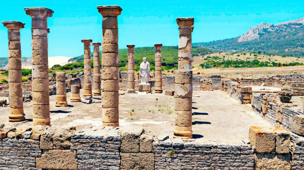 conjunto arqueologico baelo claudia playa bolonia