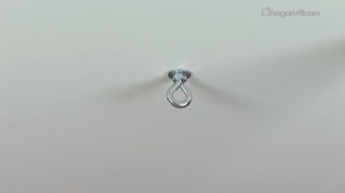 Cómo hacer una lámpara de techo con ramas secas paso 1