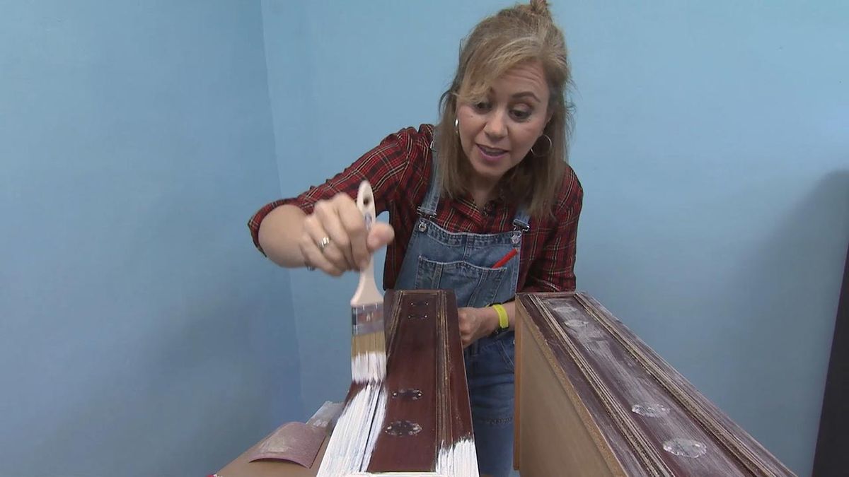 como pintar un chifonier de melamina paso 2