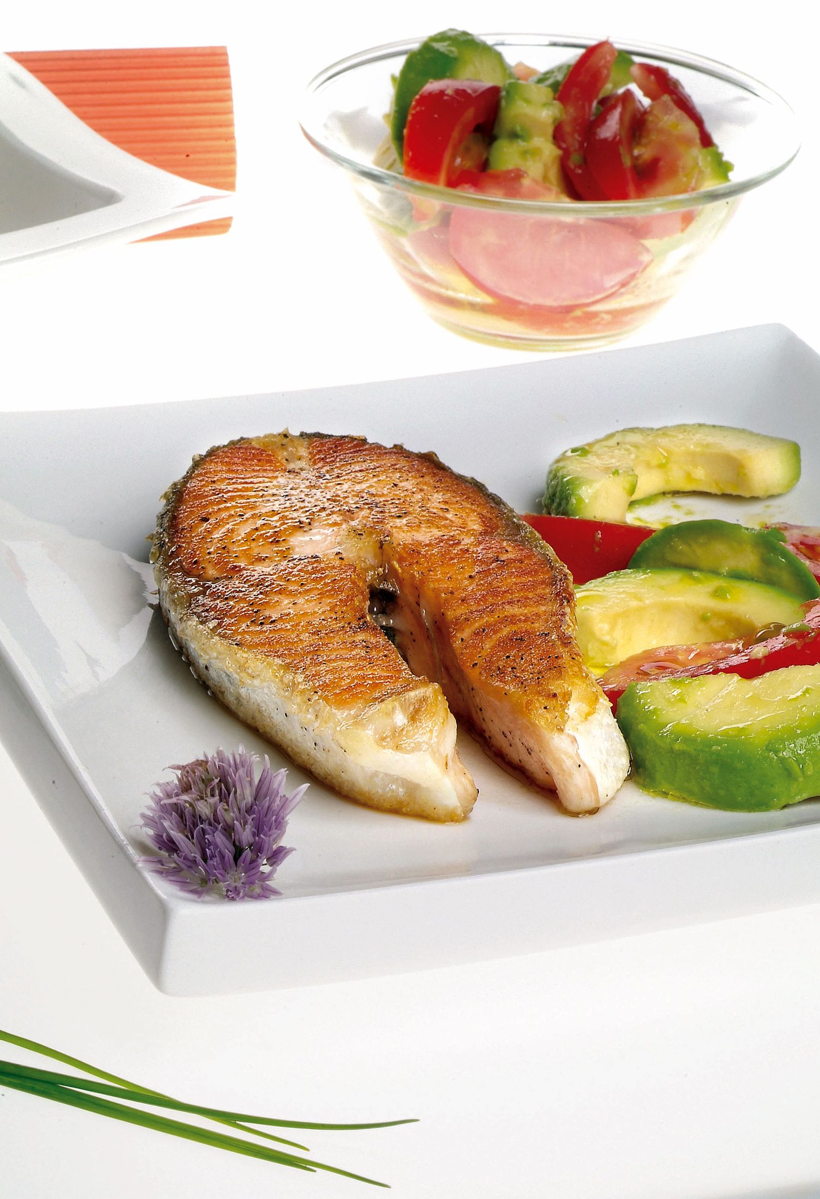 receta salmon ensalada aguacate