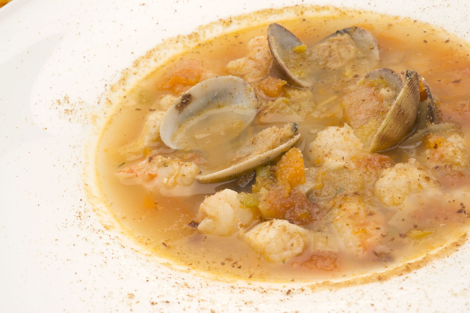 5843 1 Sopa de pescado (1228) xl