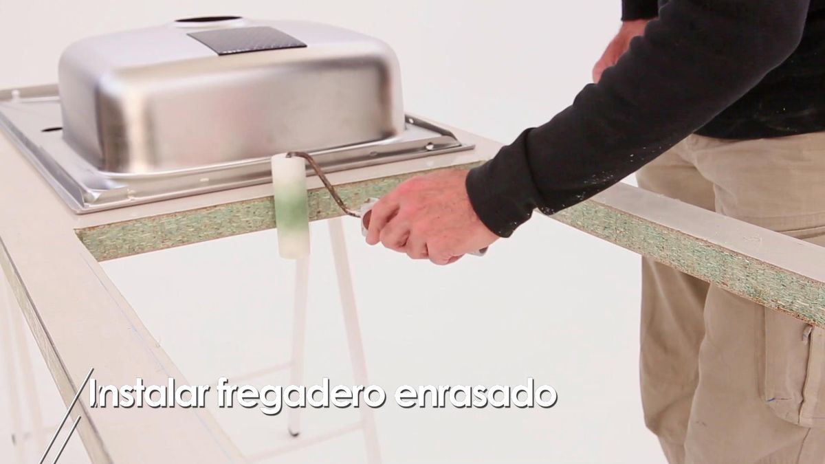 Cómo instalar un fregadero encastrado paso 5