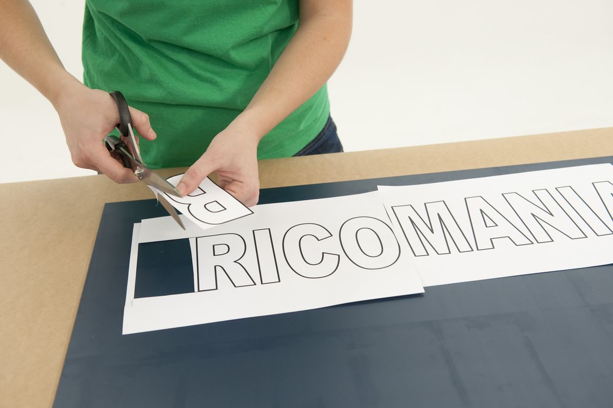 Grabar letras en espejo paso 2