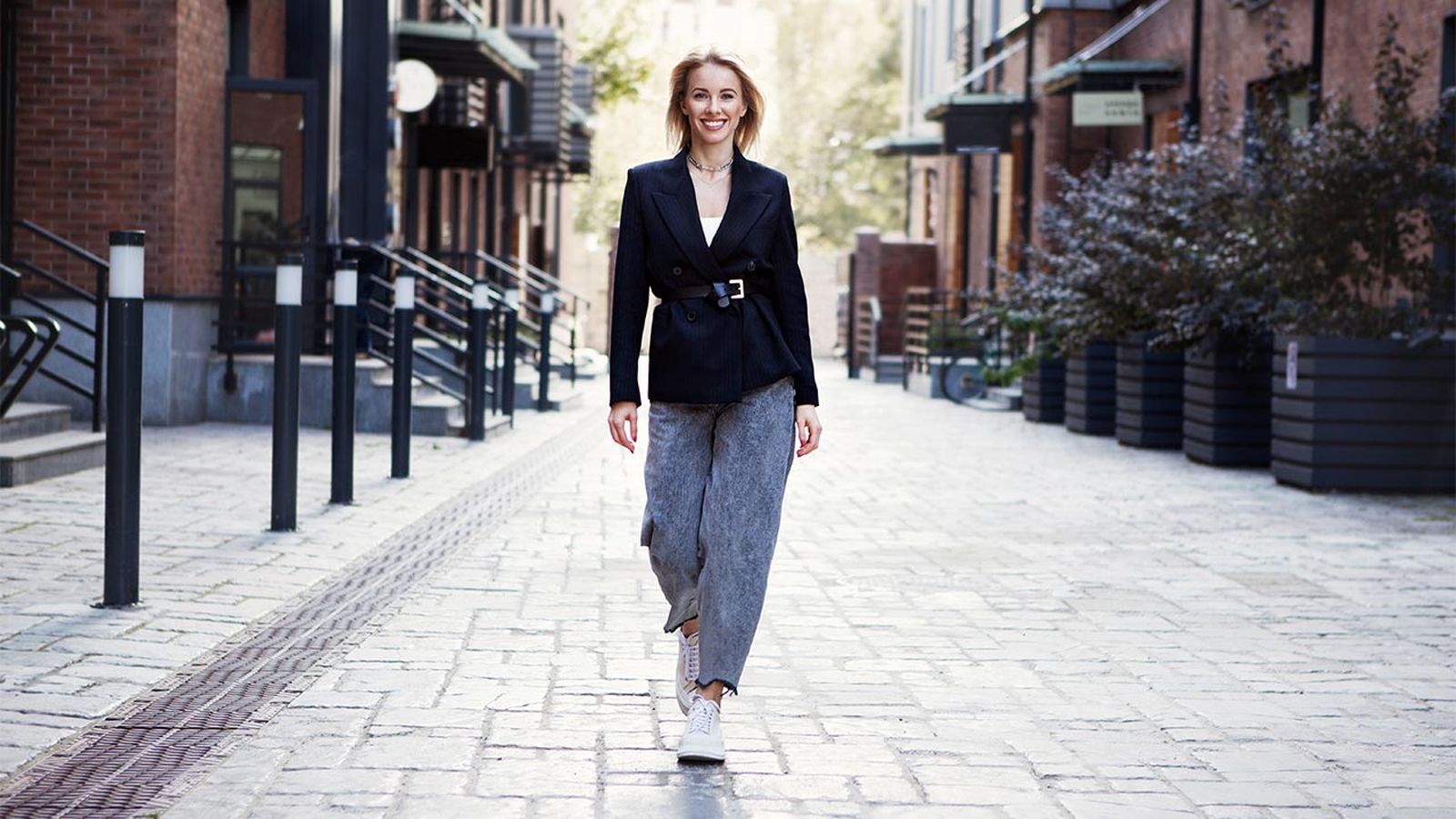 pantalones slouchy como se llevan para que sienten bien portada