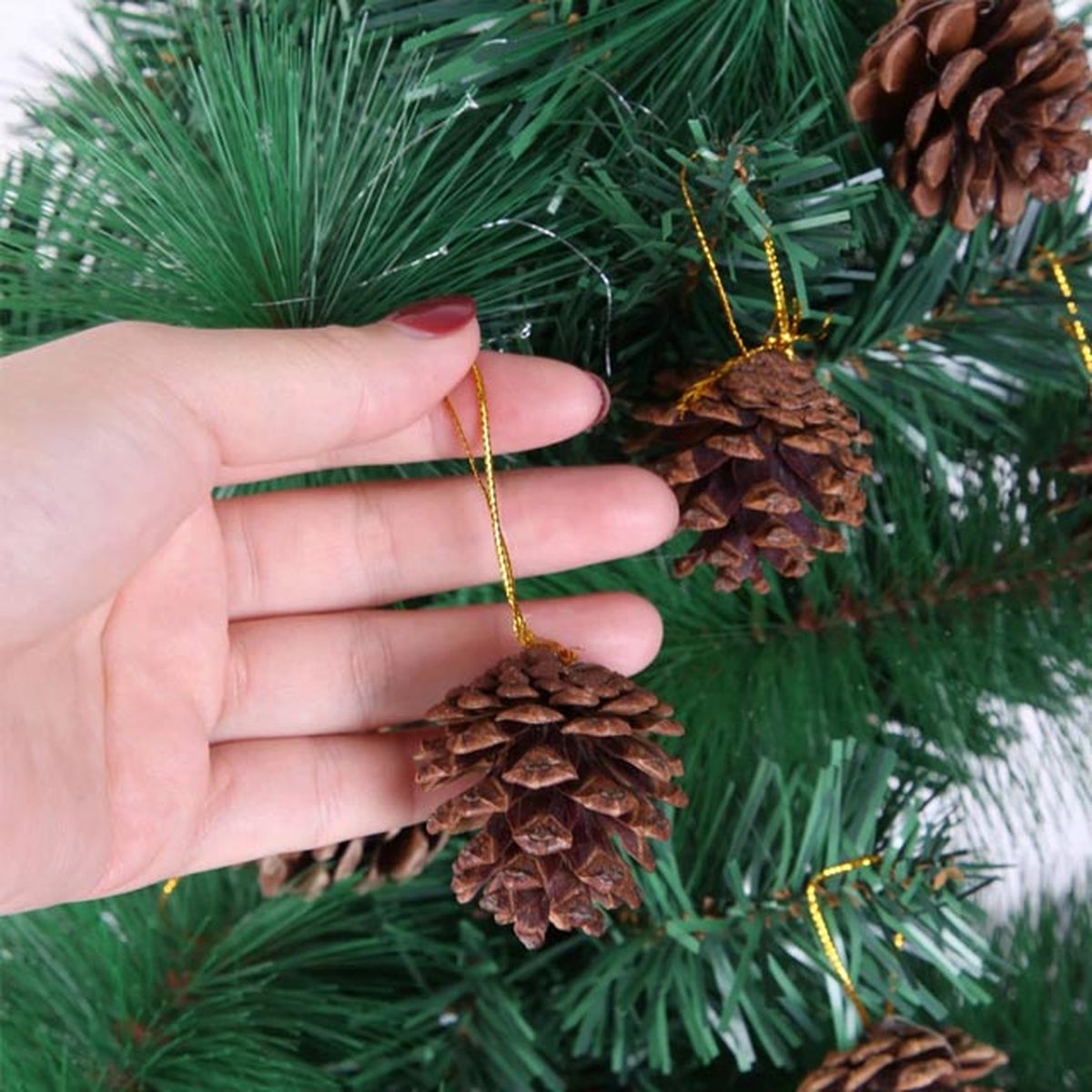 pinas navidad colgar arbol