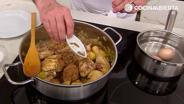 pollo en pepitoria receta tradicional karlos arguinano karl67360321 paso2