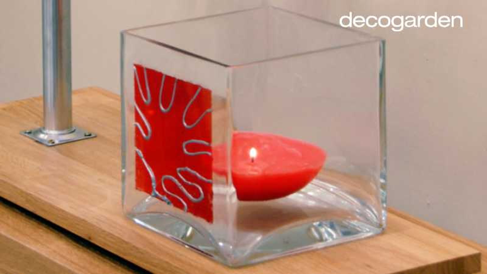 Decorar un portavelas de cristal.