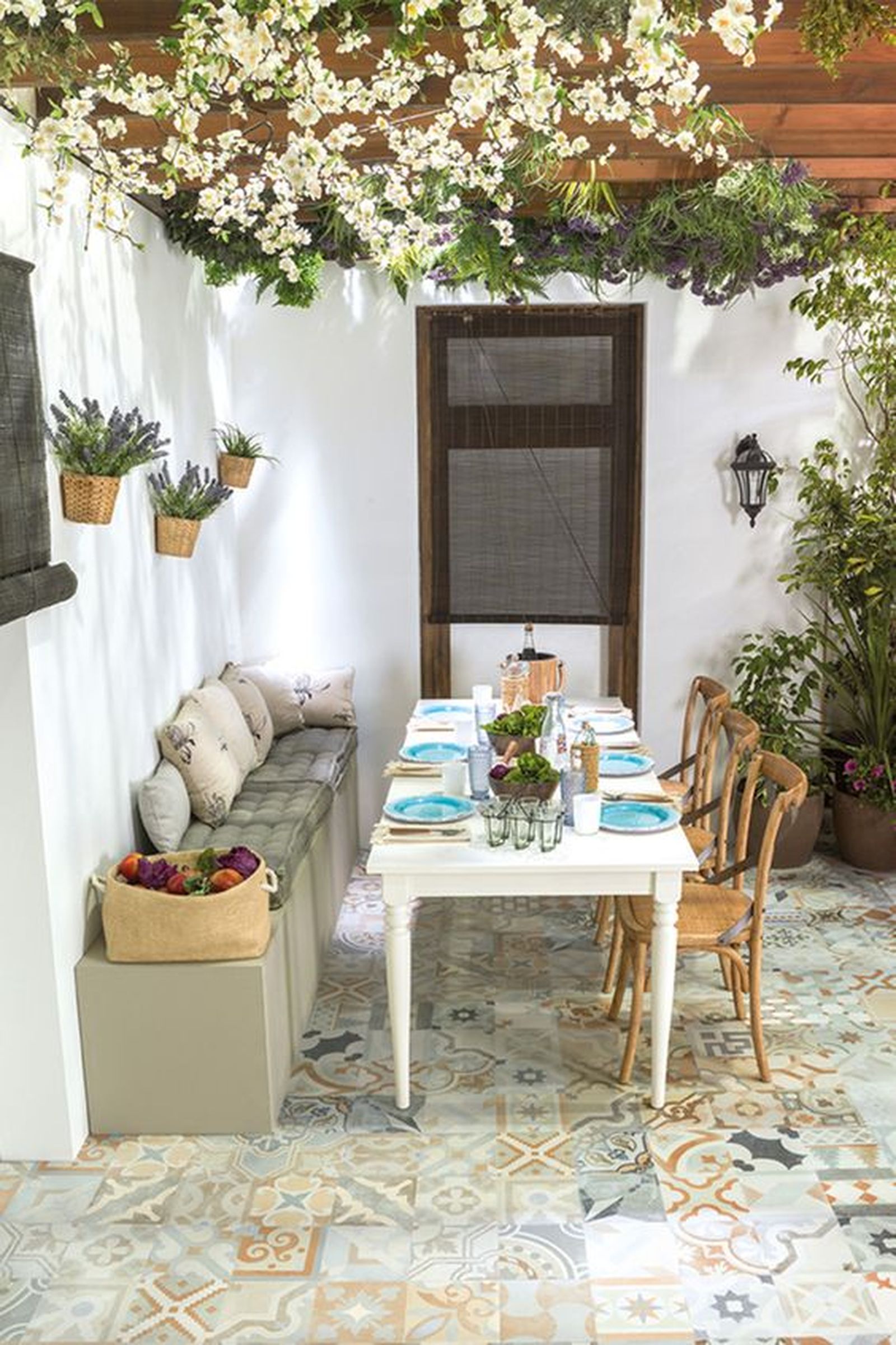 patio interior estilo mediterraneo 3
