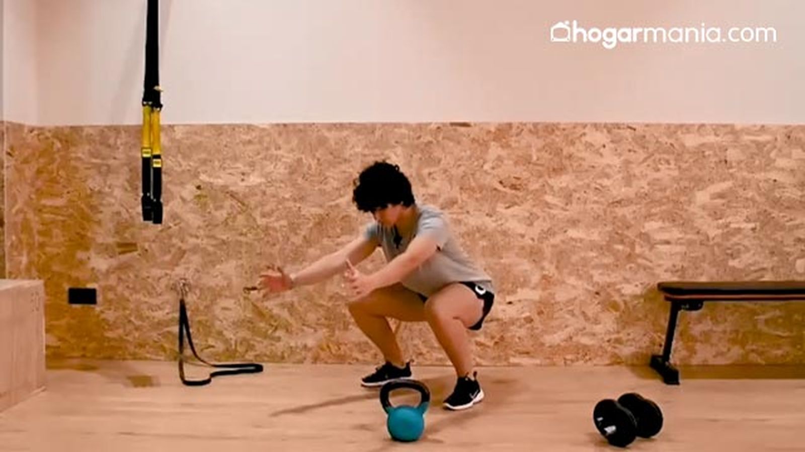 como entrenar durante el embarazado guia de ejercicios sentadilla
