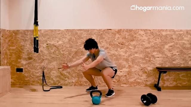 como entrenar durante el embarazado guia de ejercicios sentadilla