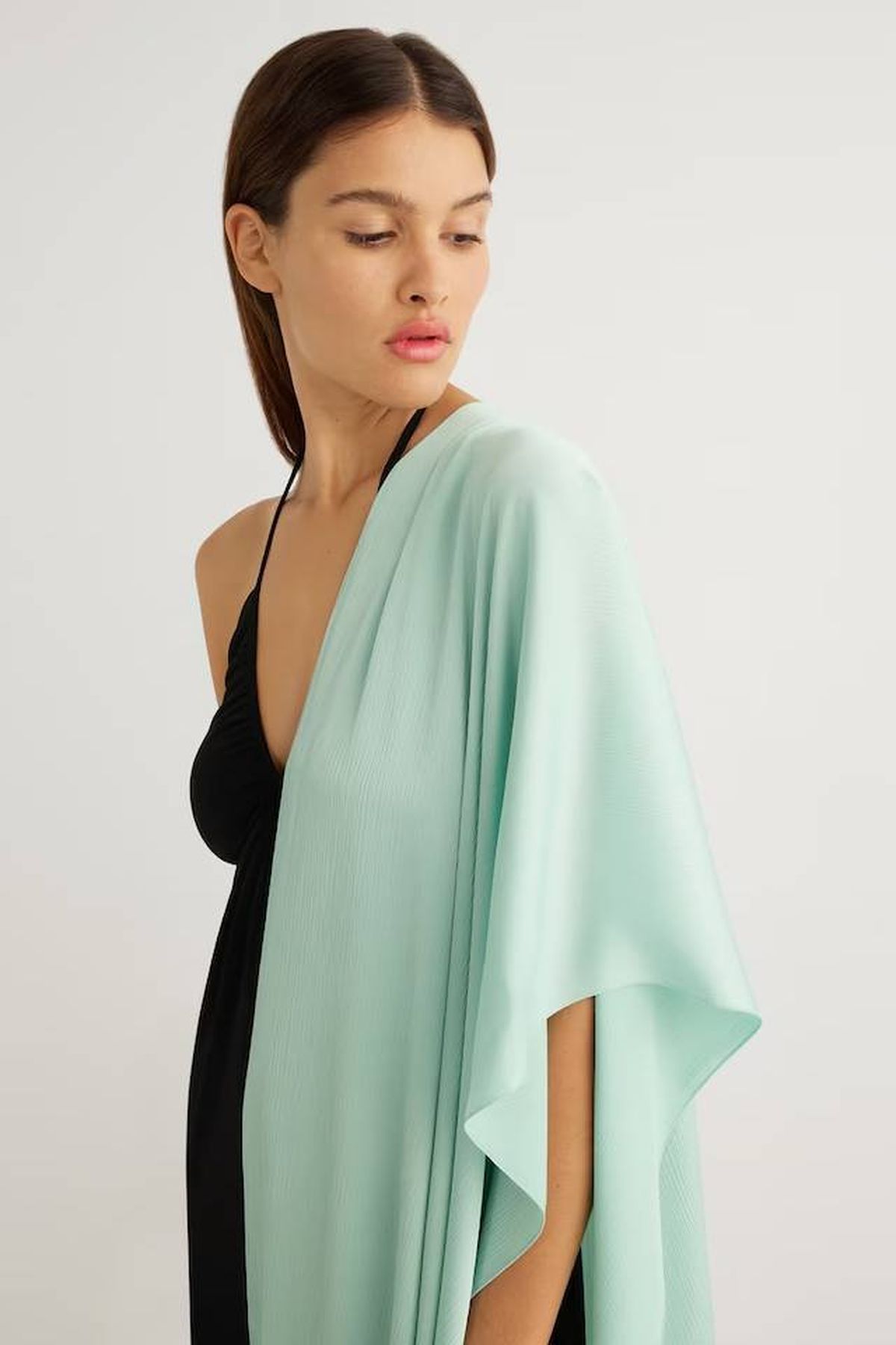 como llevar chal romano