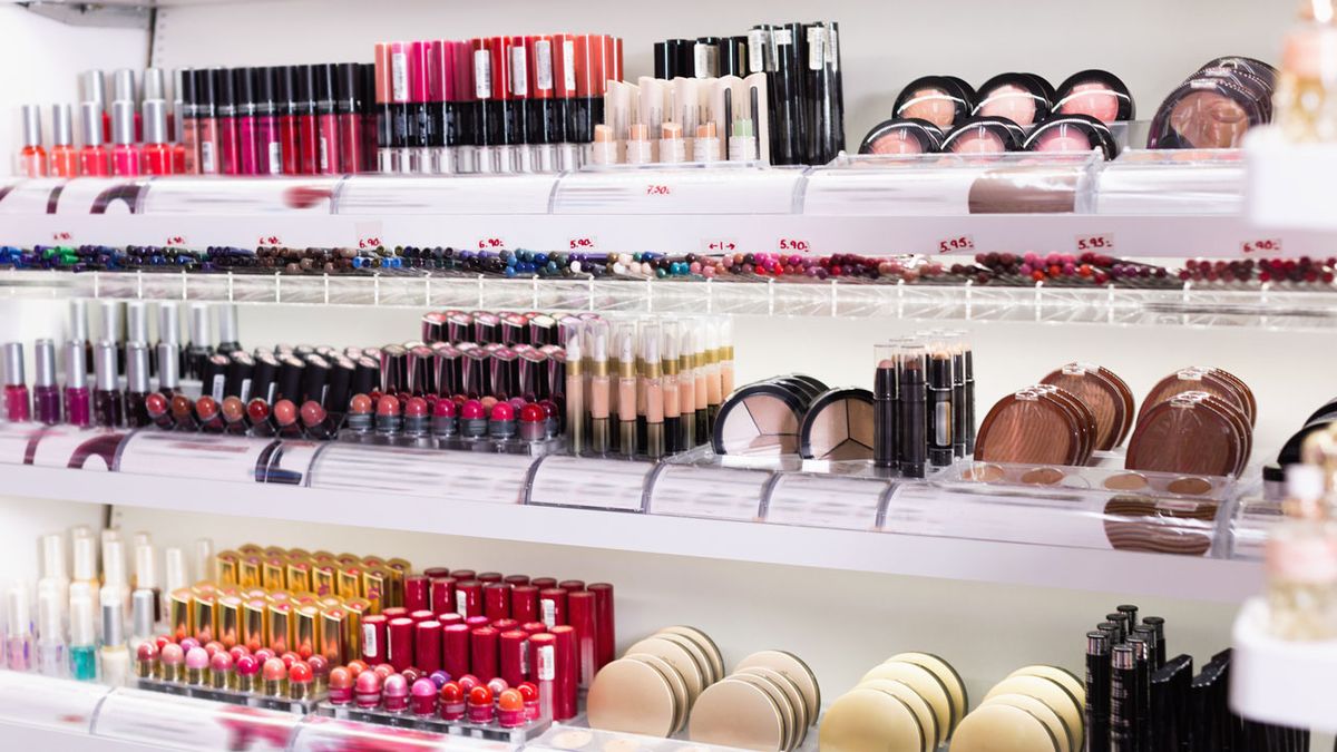 estanterias maquillaje