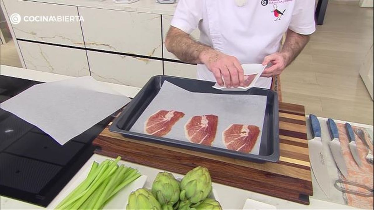 colocar jamon bandeja