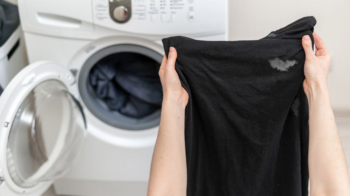 ropa oscura manchas blancas lavadora