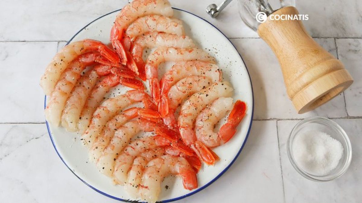Salpimentamos las gambas